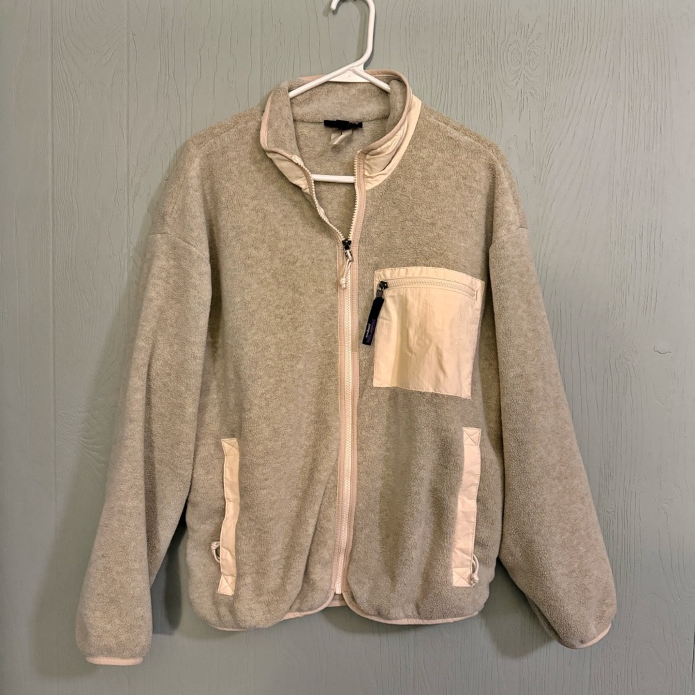 Patagonia Gray and Cream Jacket